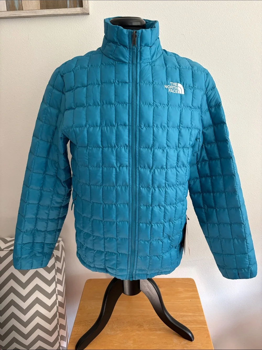The North Face NWT Thermoball Insulated Teal Blue Quilted Puffer Jacket Size Med